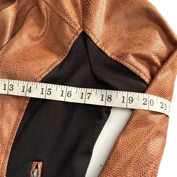 G by Guilliani Faux Leather MOTO Style Jacket Sz Small - Picture 12 of 14